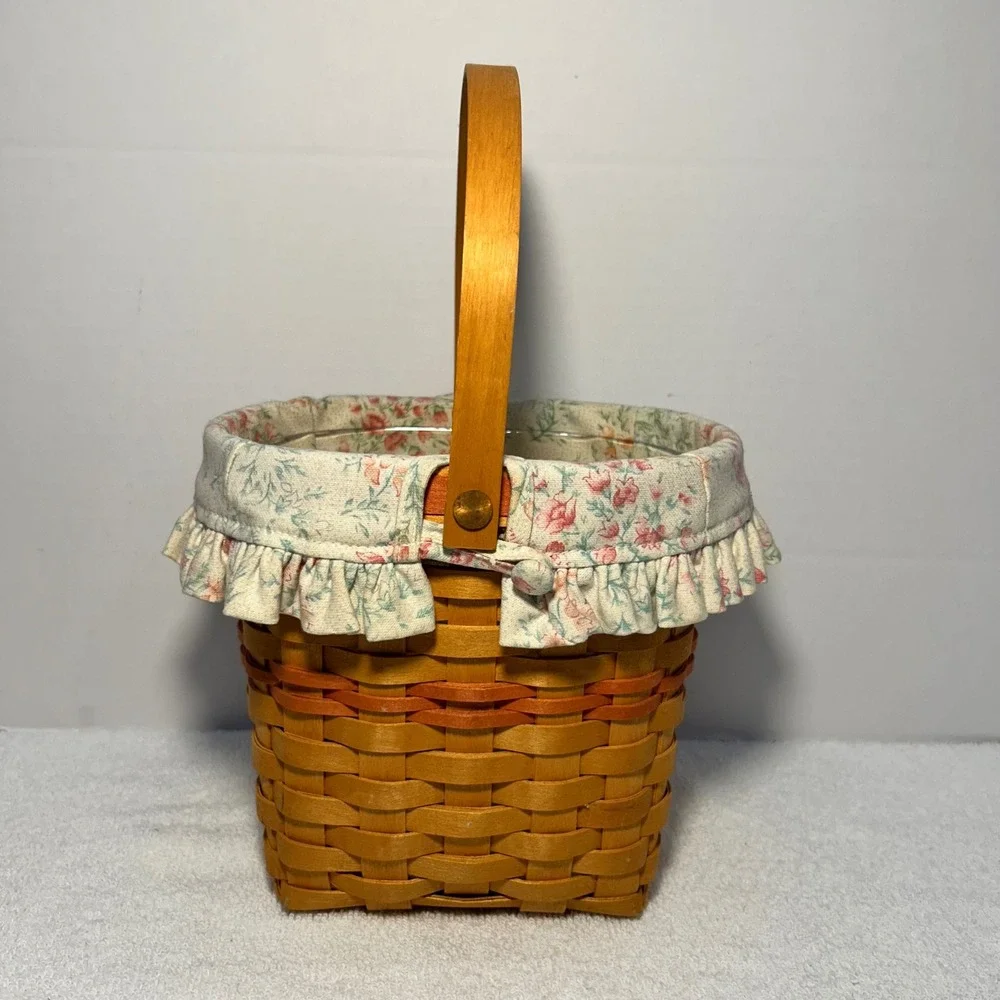Longaberger 2001 Handwoven Basket with Floral Liner and Plastic Protector